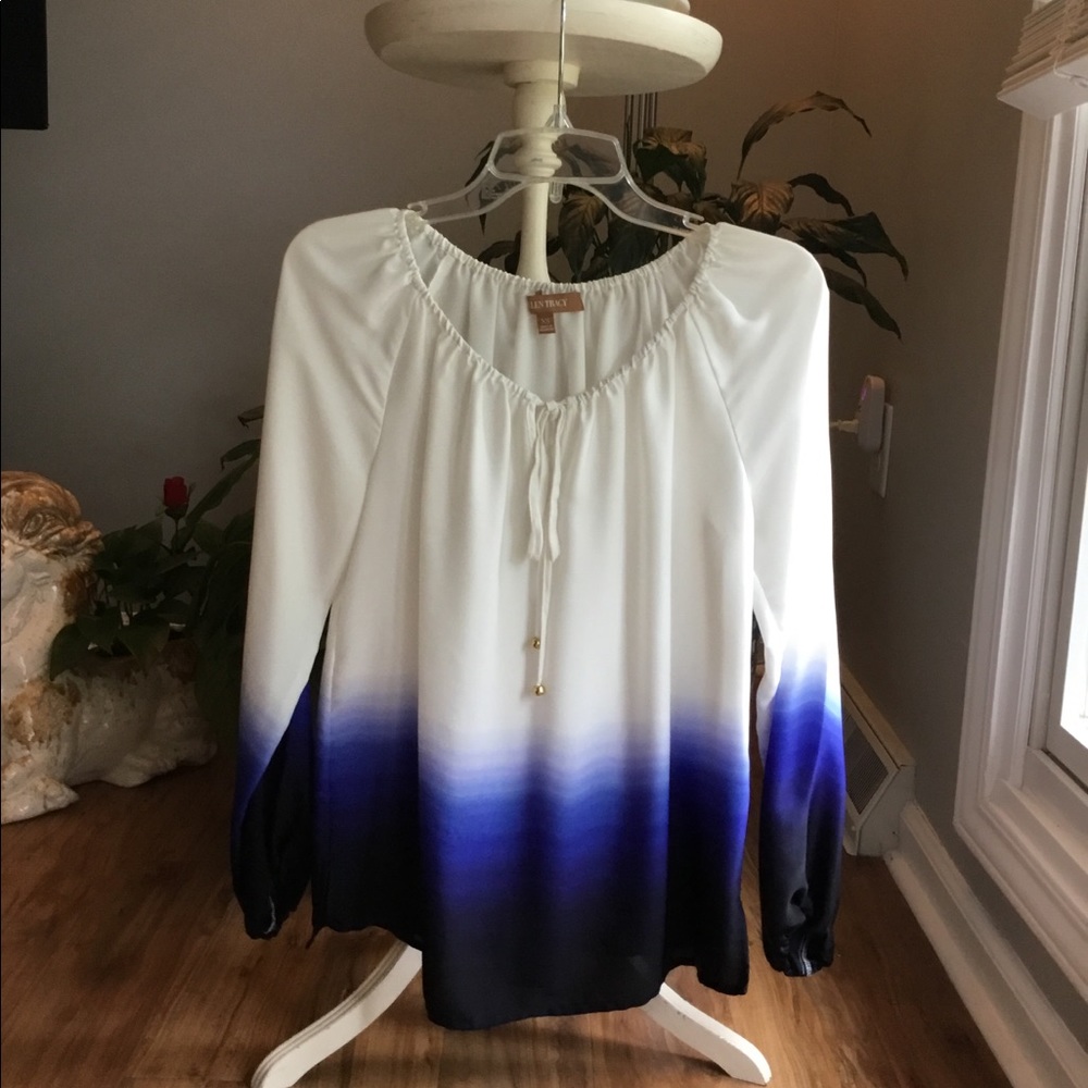 Ellen Tracy Blouse White & Transitioning Blue